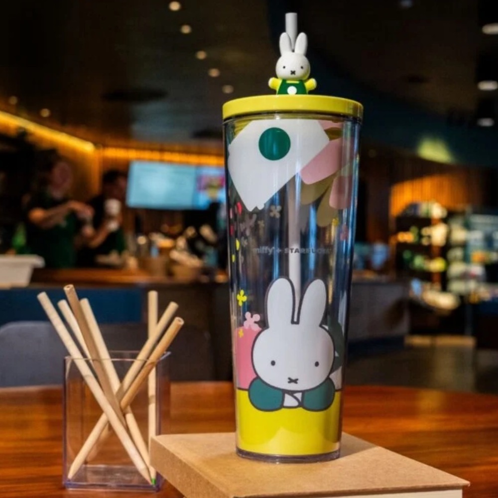 Starbucks Miffy Cold Cup with straw charm